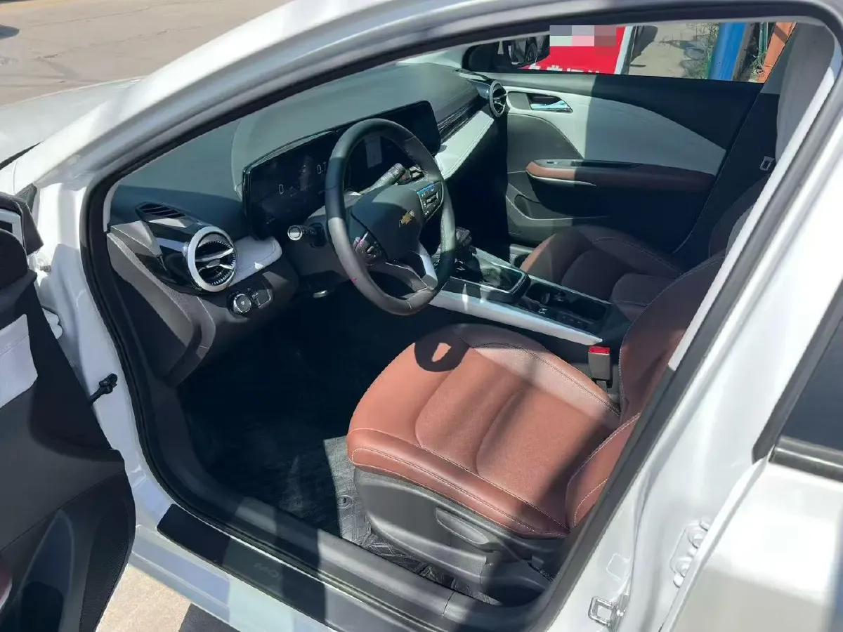 2024 Chevrolet Monza 1.5L 113HP L4 6DCT,autocango,china used car exporter,china ev exporter,chinese used car exporter,chinese used ev exporter