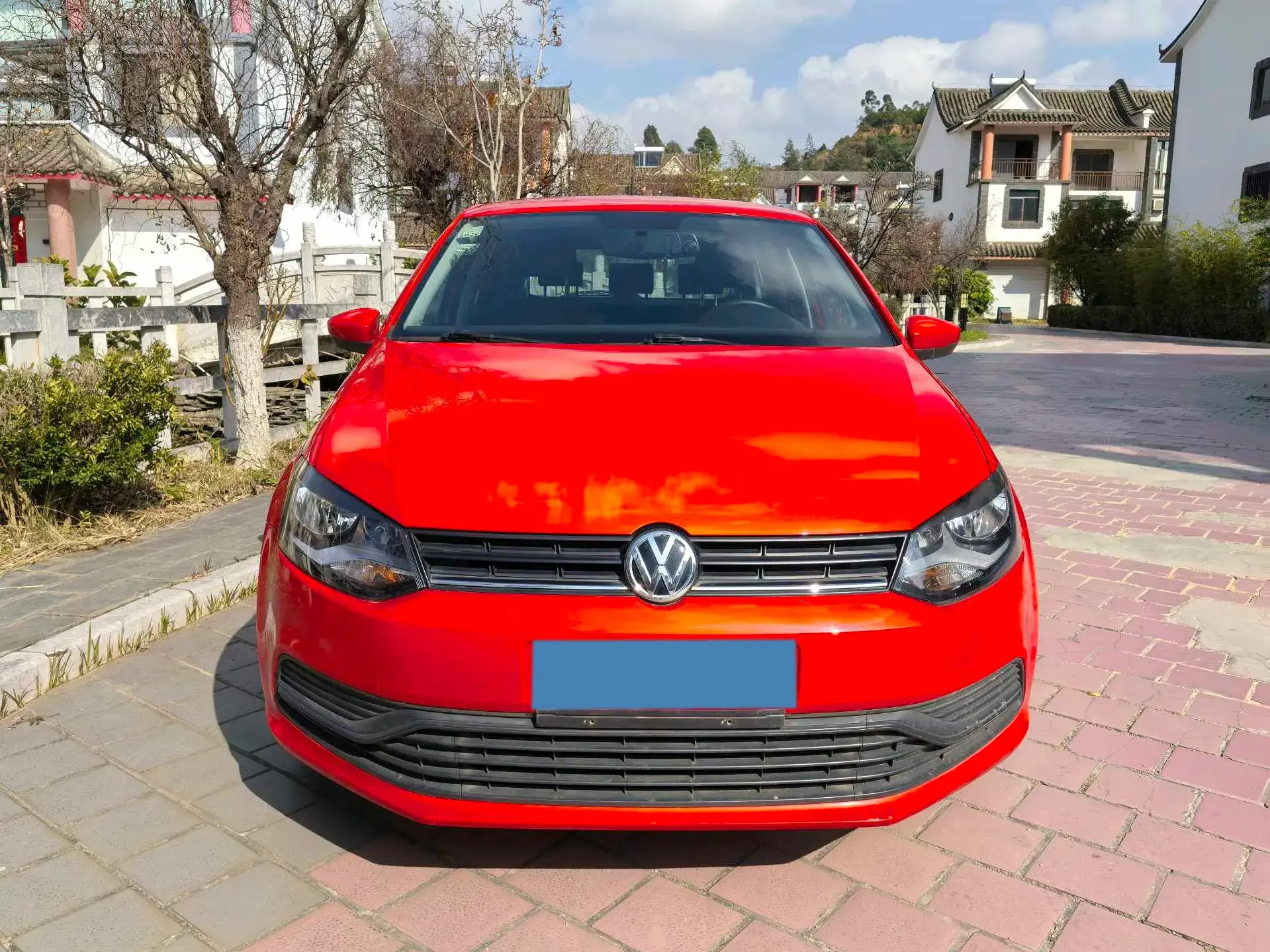 2016 VOLKSWAGEN POLO thumbnail 3