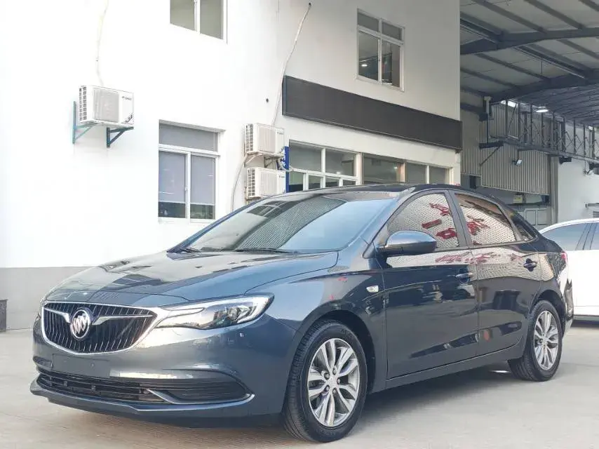 2021 BUICK EXCELLE view 1