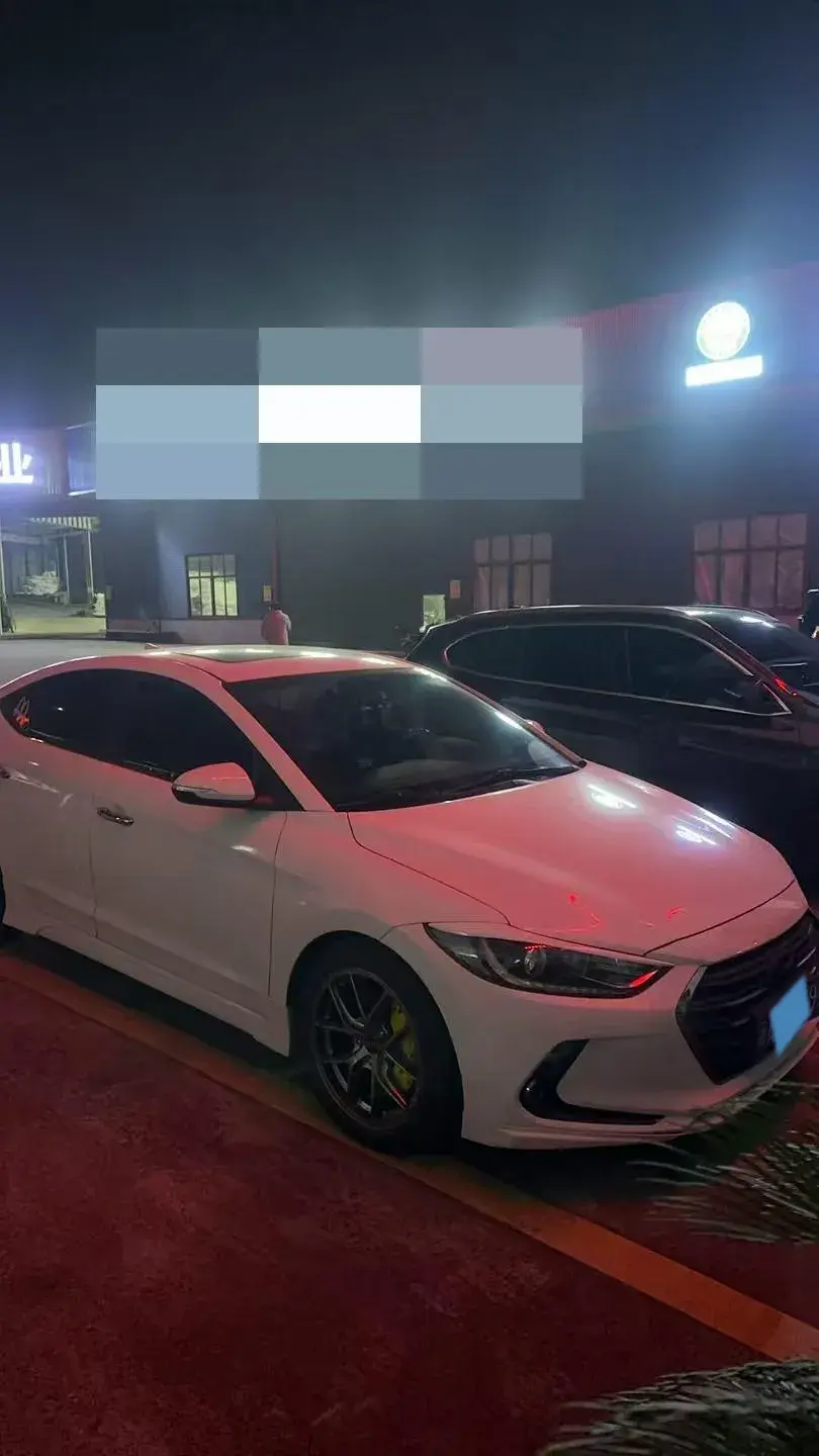 2016 HYUNDAI ELANTRA view 1