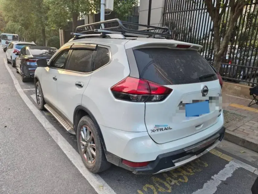 2020 NISSAN X-TRAIL thumbnail 3