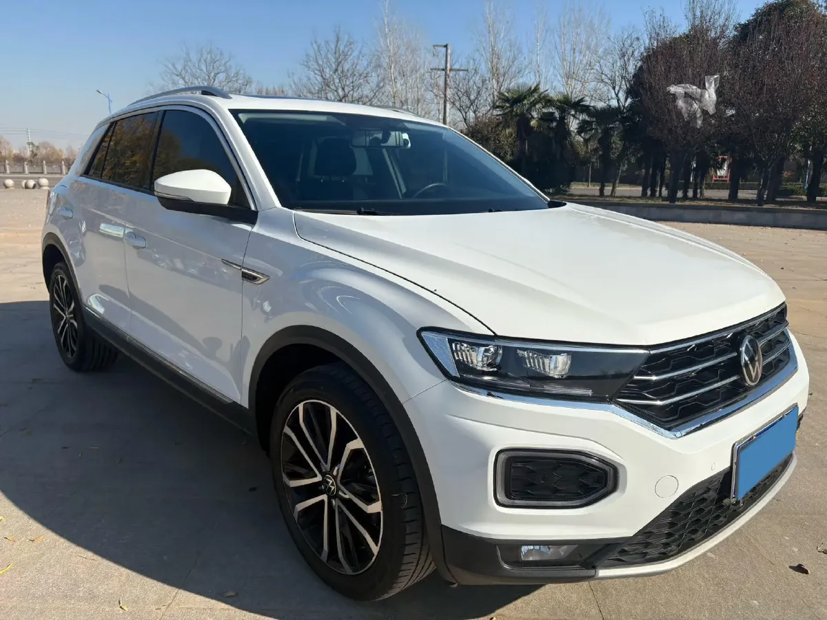 2022 Volkswagen T-Roc 1.4T 150HP L4 7DCT,autocango,china used car exporter,china ev exporter,chinese used car exporter,chinese used ev exporter