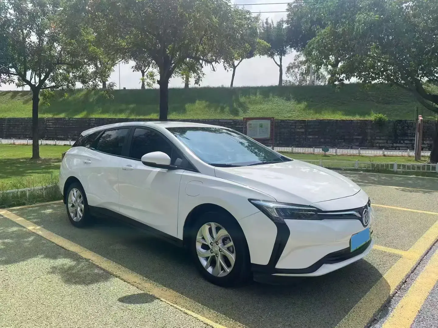 2022 BUICK ENVISTA thumbnail 2