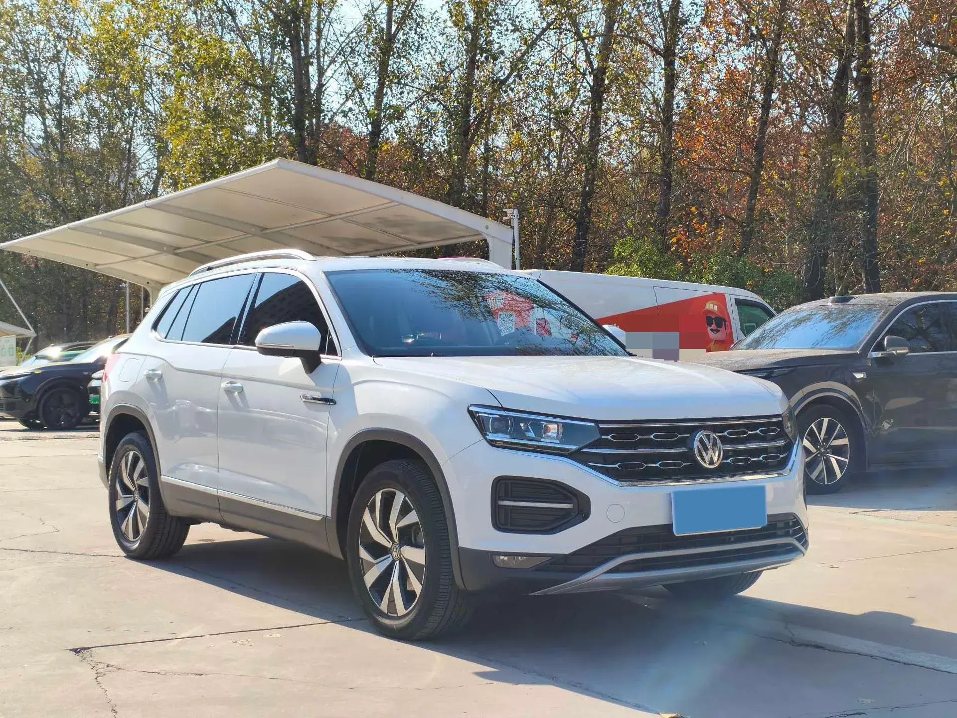 2021 VOLKSWAGEN TAYRON thumbnail 3