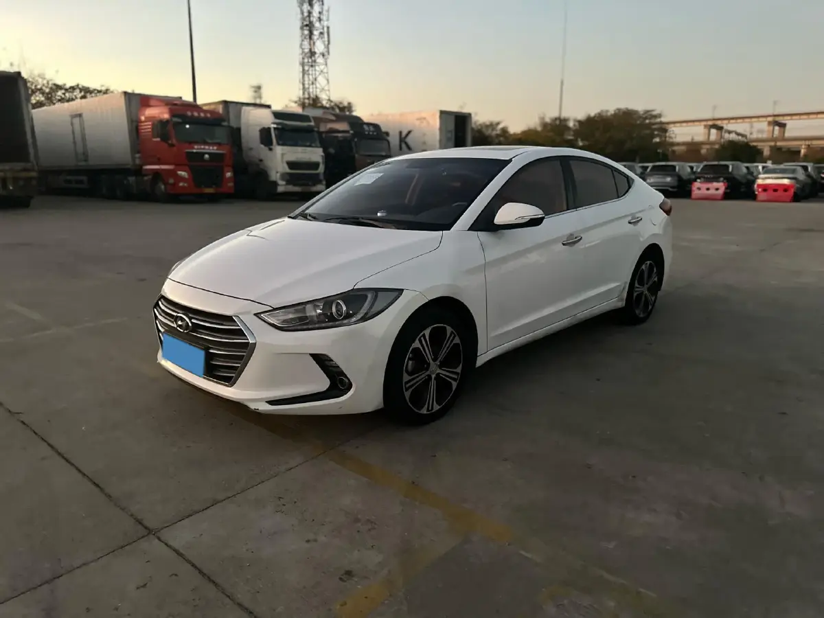 2018 Hyundai Elantra 1.4T 130HP L4 7DCT