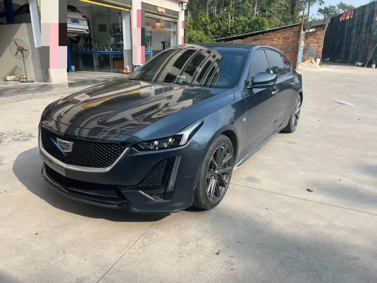 2020 Cadillac CT5 2.0T 241HP L4 10AT
