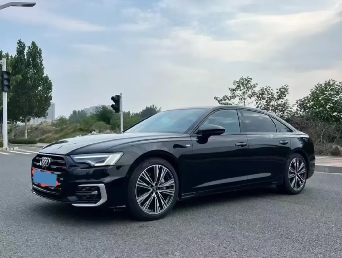 2023 Audi A6L 2.0T 245HP L4 7DCT