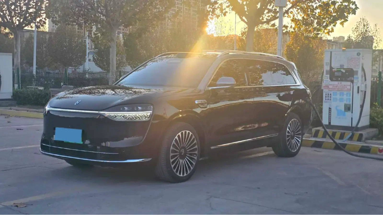 2025 HIMA AITO M9 REEV 160HP REEV 52KWH