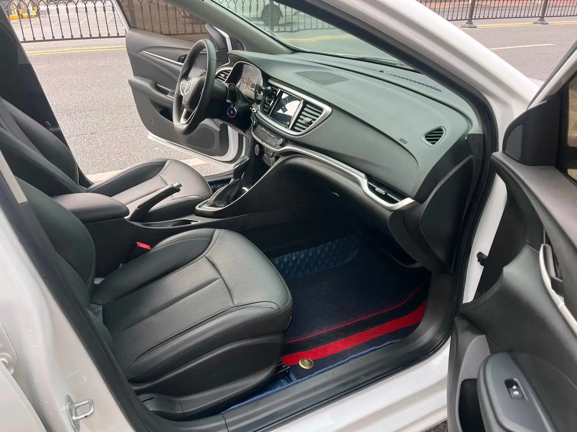 2021 BUICK EXCELLE thumbnail 4