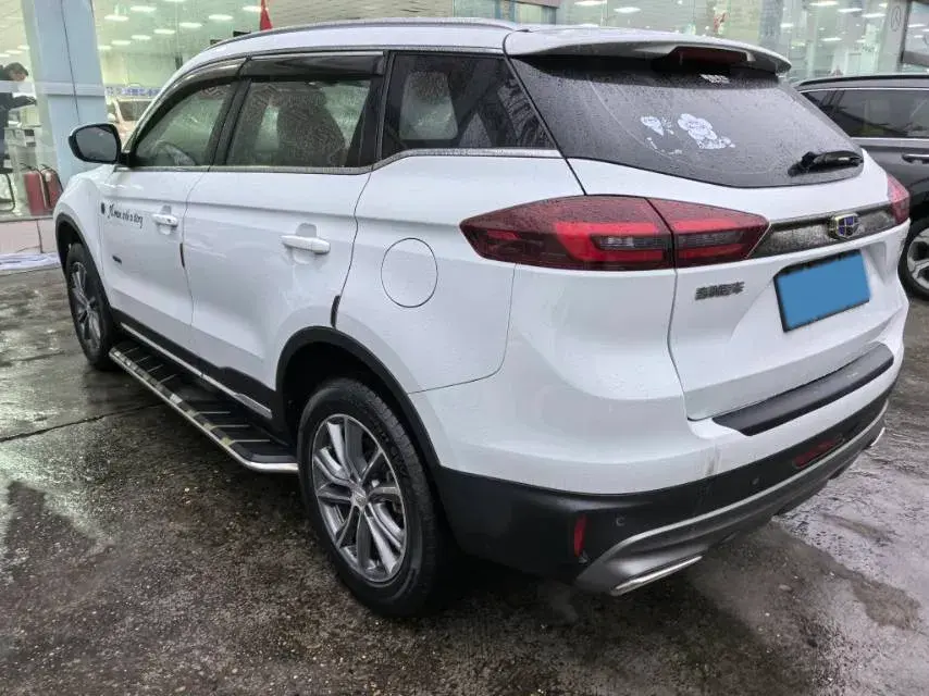 2020 ROEWE I6 thumbnail 4