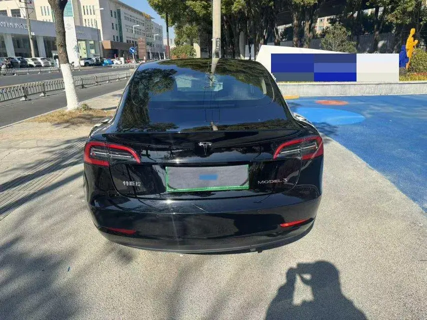 2022 TESLA MODEL thumbnail 4