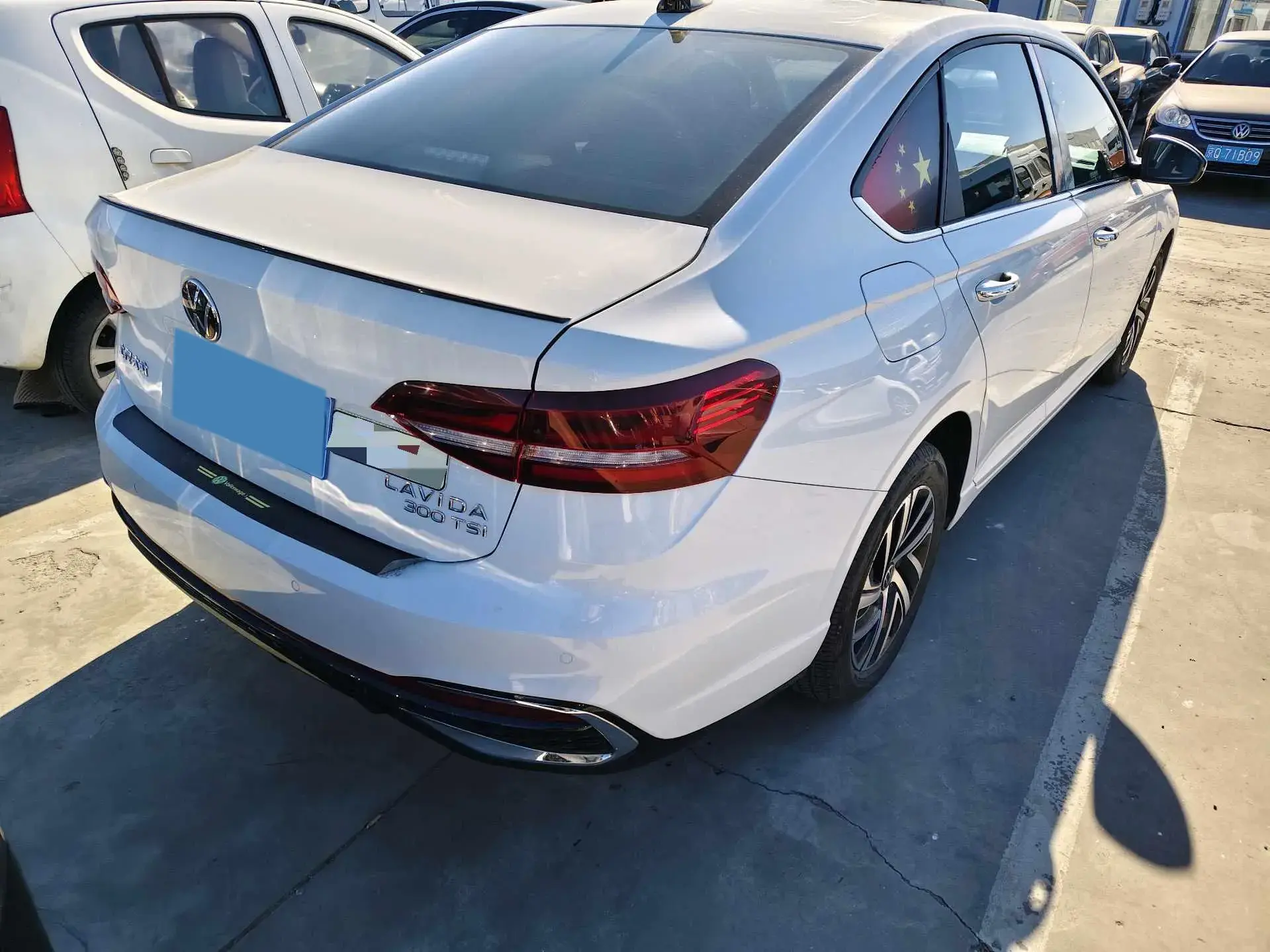 2023 VOLKSWAGEN LAVIDA thumbnail 4