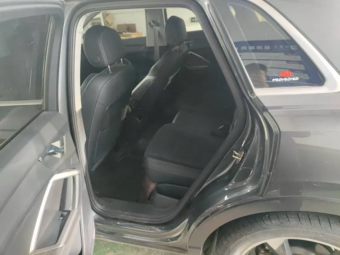 2022 AUDI Q3 thumbnail 3