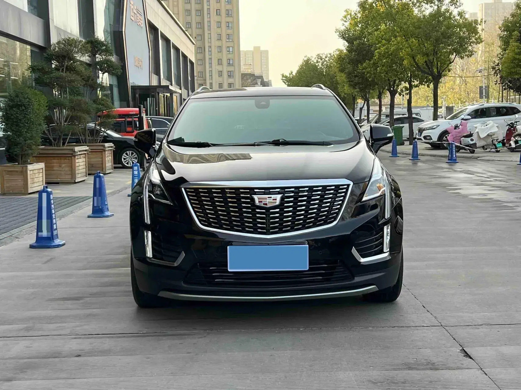 2022 CADILLAC XT5 thumbnail 2