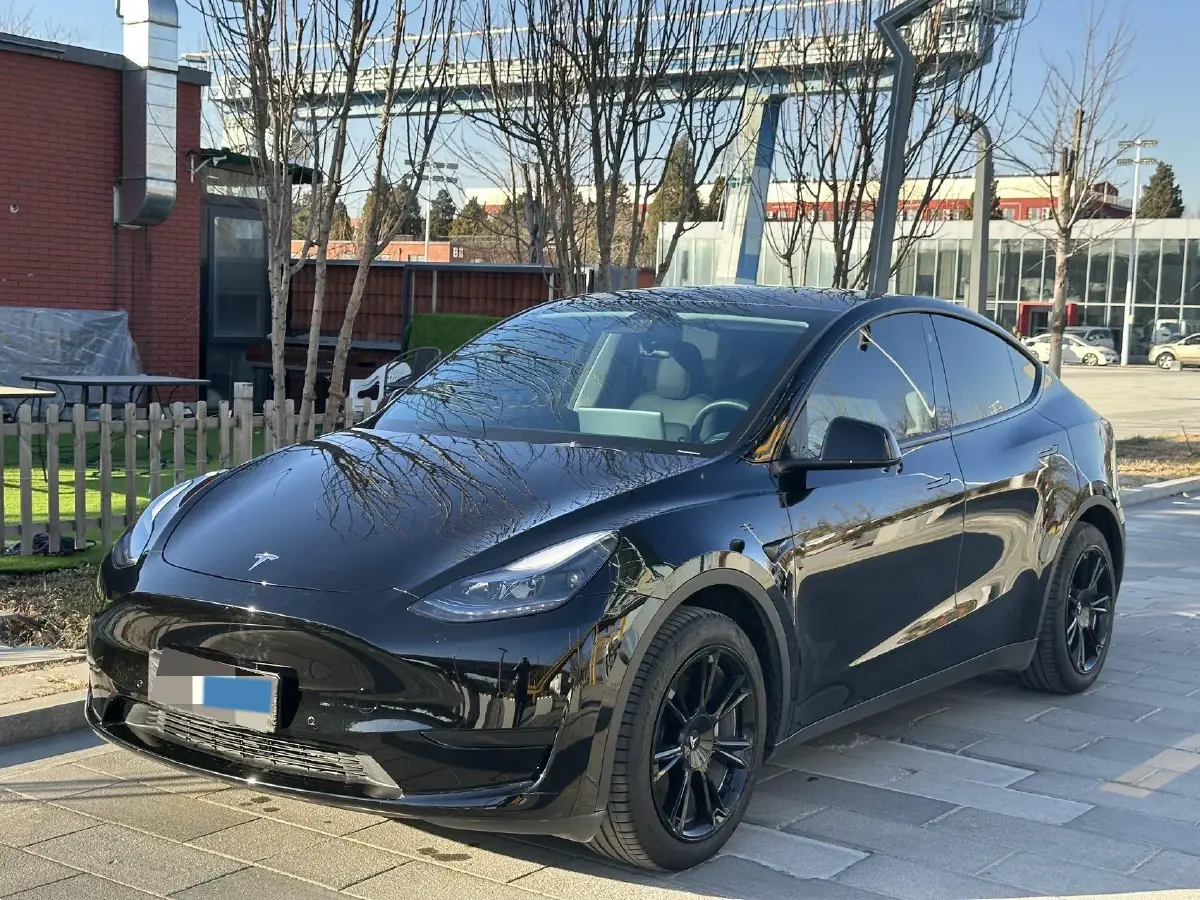 2022 Tesla Model Y BEV 60KWH