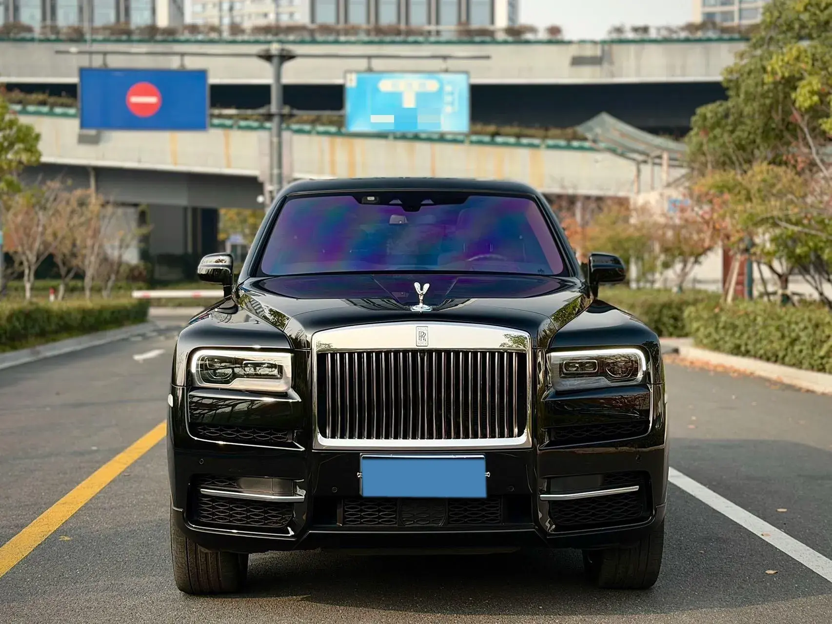 2018 ROLLS-ROYCE CULLINAN thumbnail 2