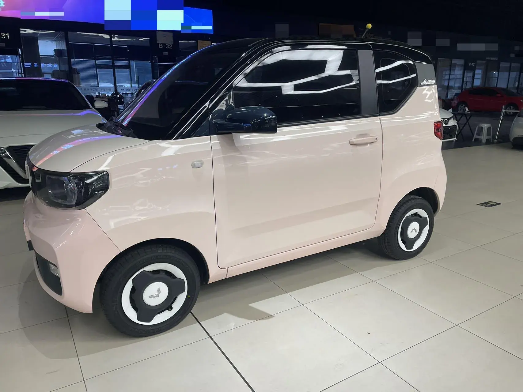 2021 WULING HONGGUANG view 1