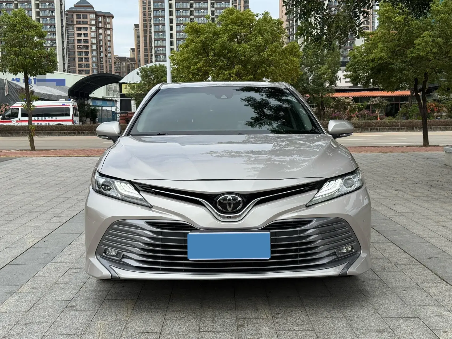 2019 TOYOTA CAMRY thumbnail 2