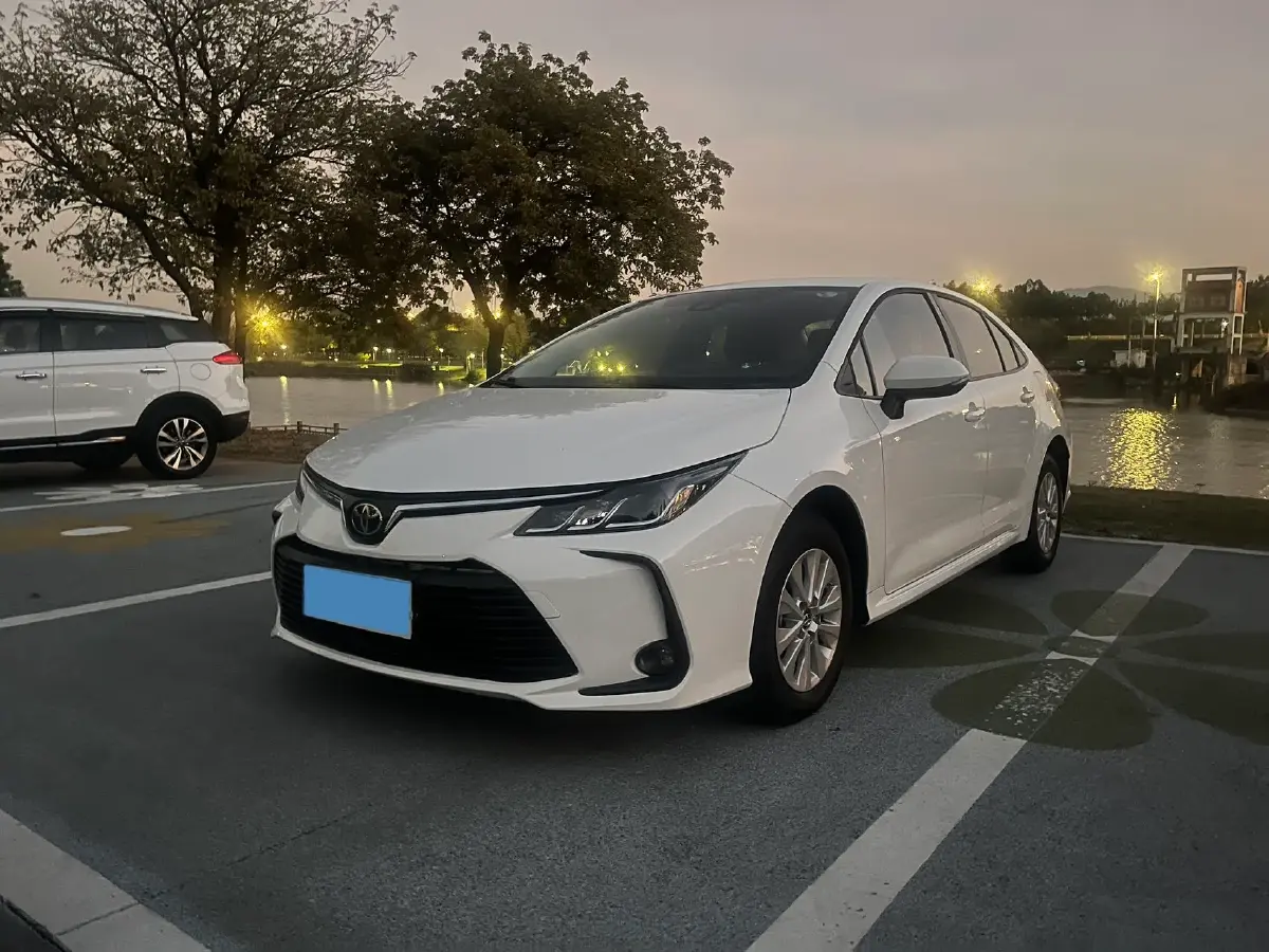 2021 Toyota Corolla 1.2T 116HP L4 CVT
