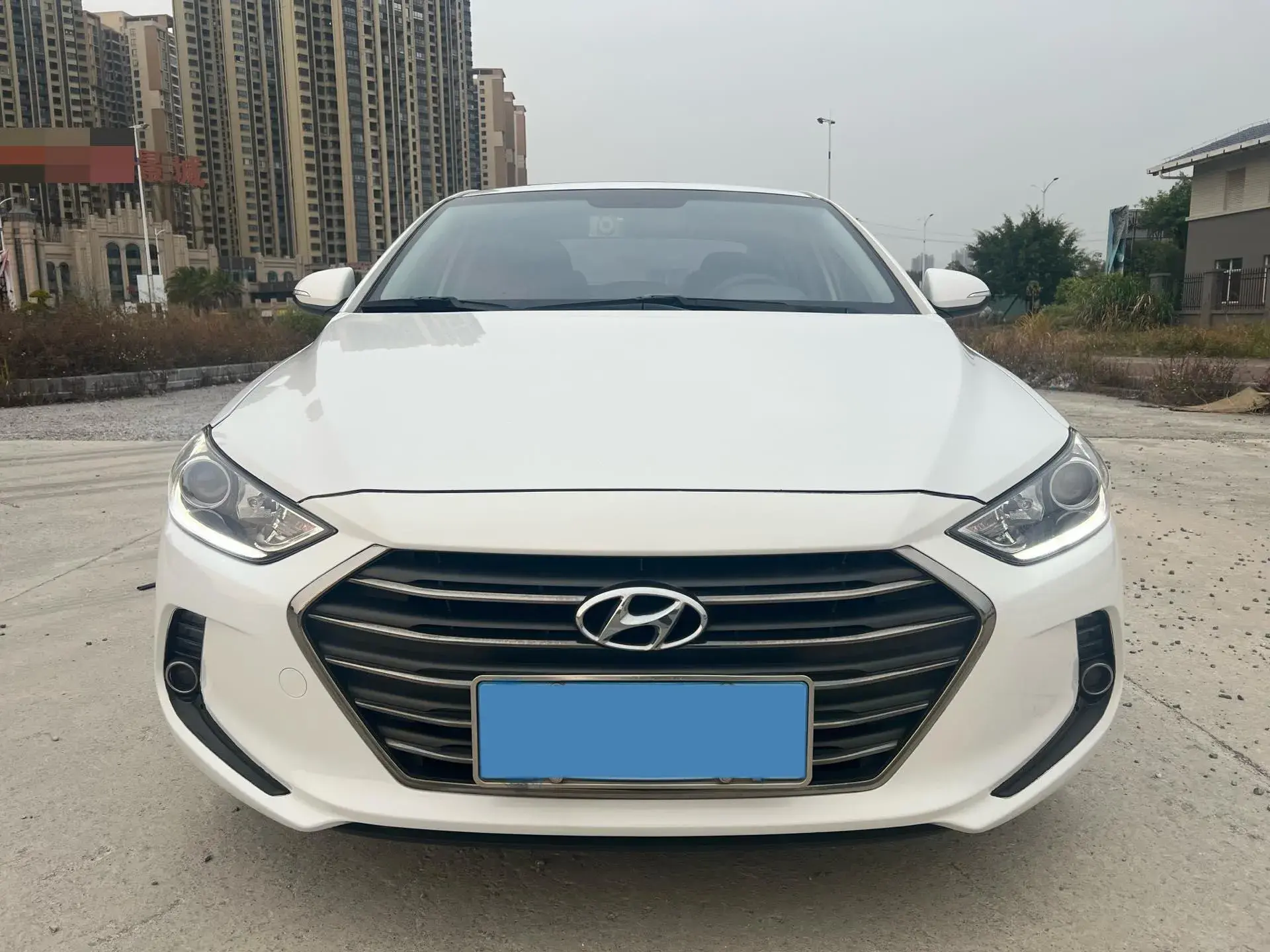 2016 HYUNDAI ELANTRA thumbnail 2