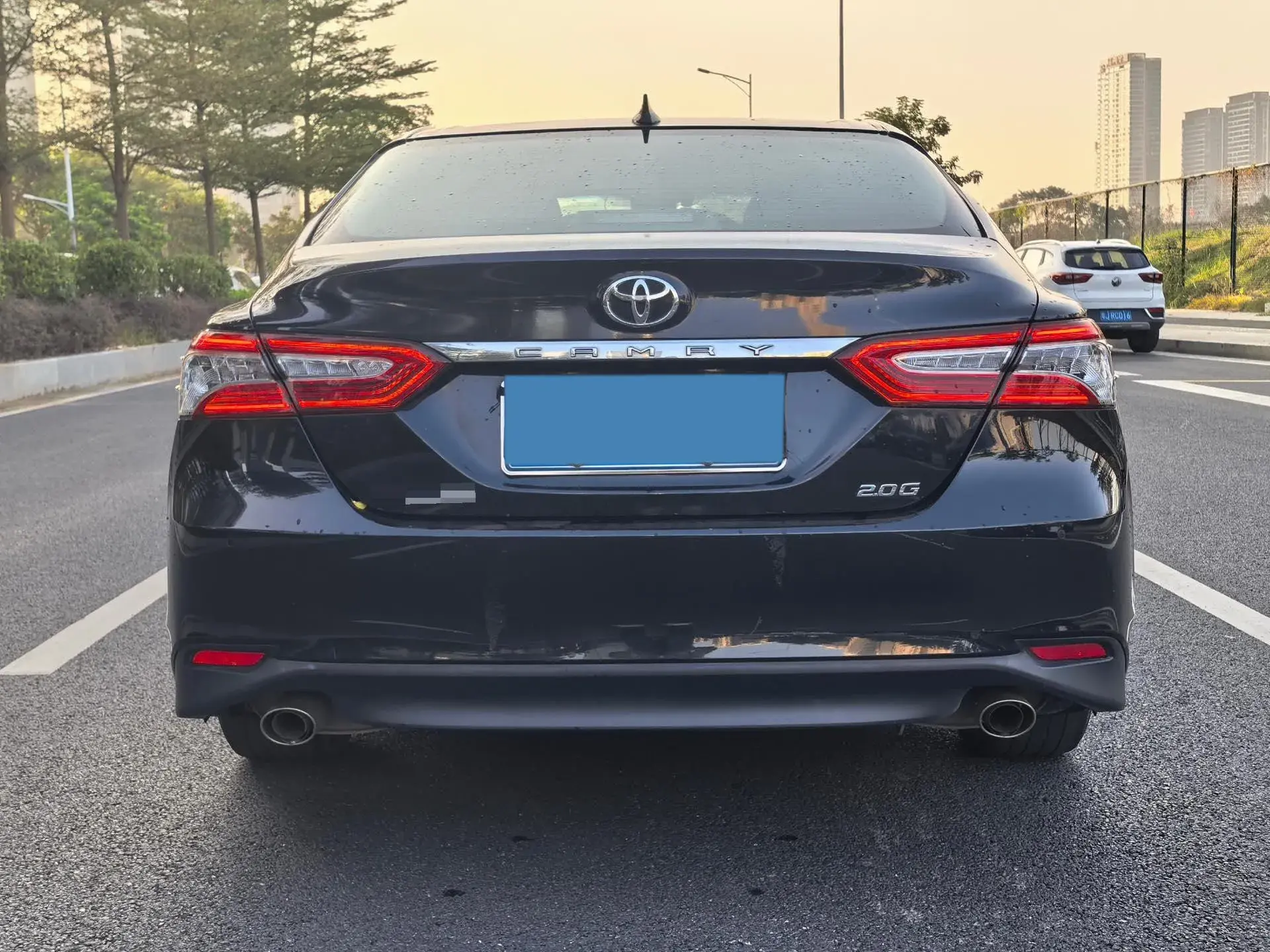 2021 TOYOTA CAMRY thumbnail 4