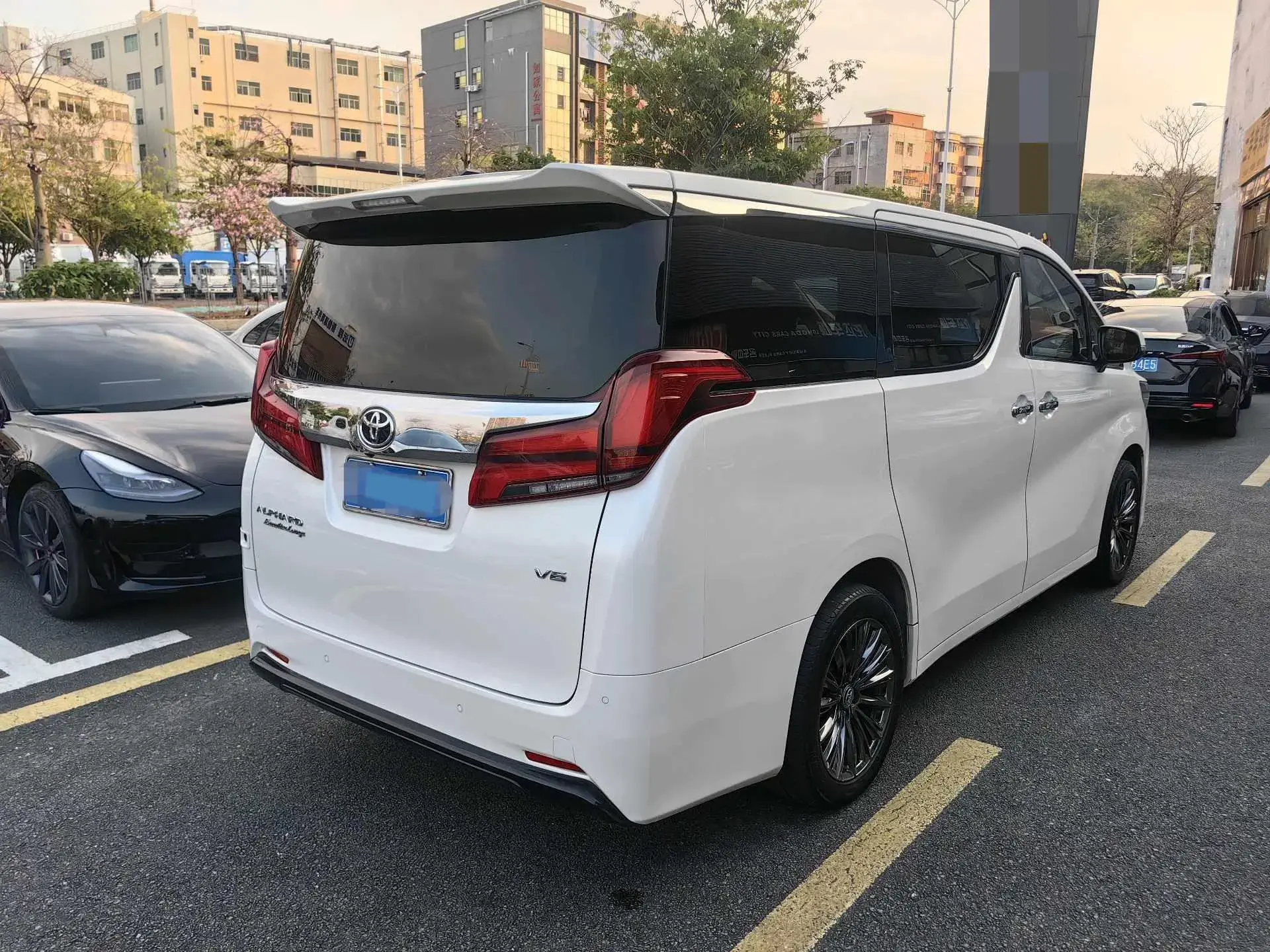 2018 TOYOTA ALPHARD thumbnail 3