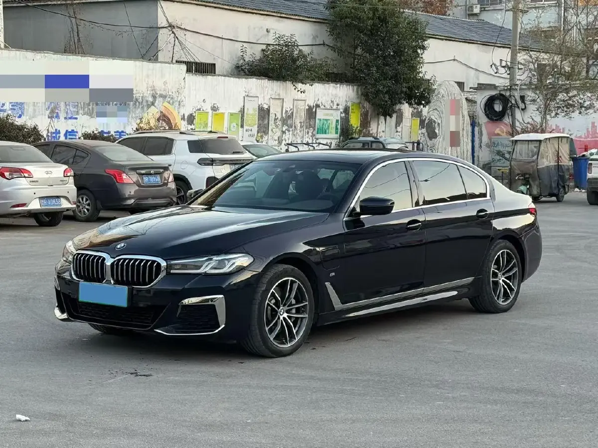 2021 BMW 5 Series 2.0T 184HP L4 8AT PHEV 17.7KWH