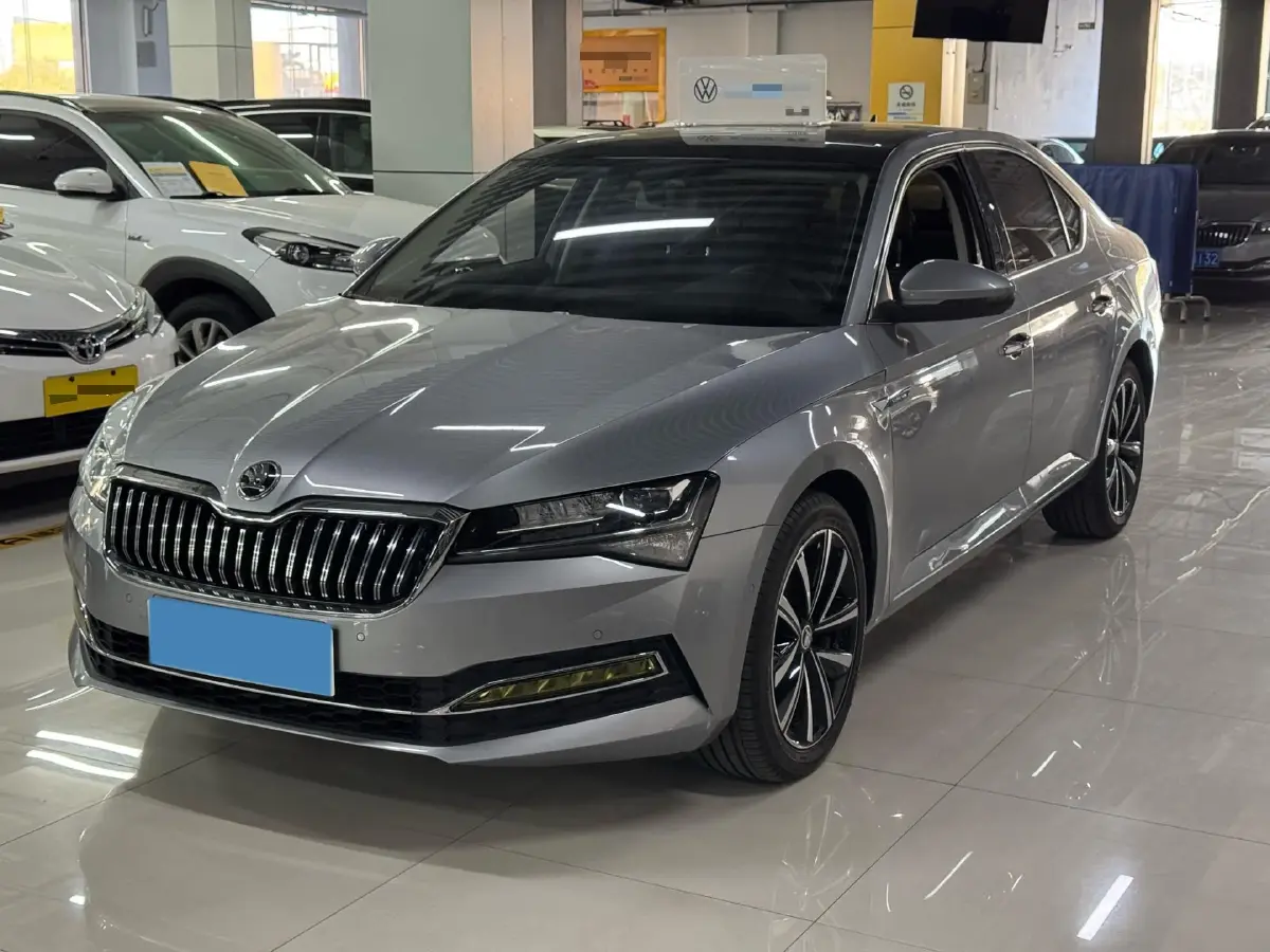 2023 Skoda Superb 1.4T 150HP L4 7DCT
