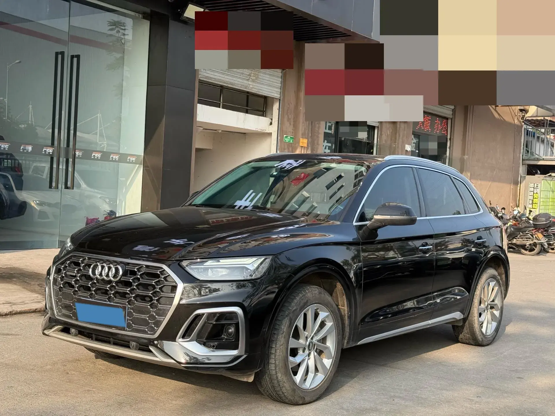 2021 AUDI Q5L view 1