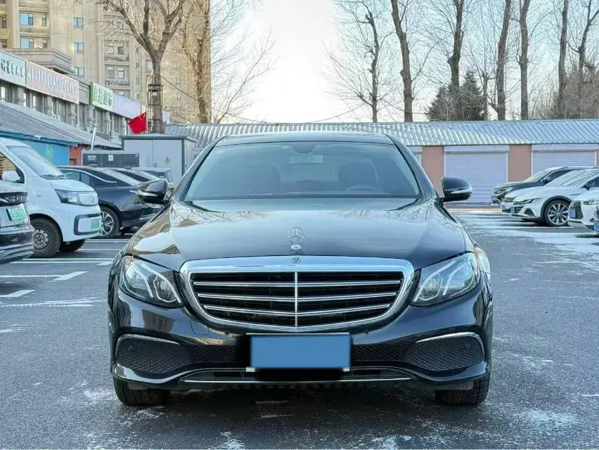 2020 MERCEDES-BENZ E thumbnail 3