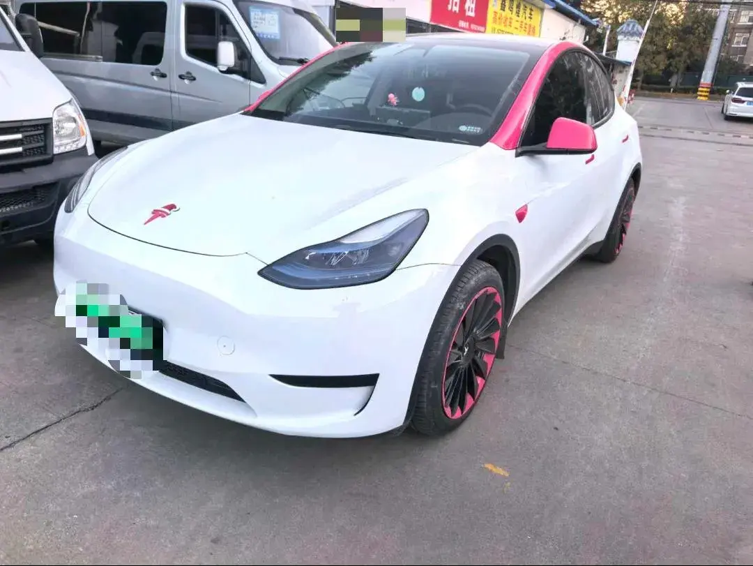 2022 Tesla Model Y BEV 60KWH