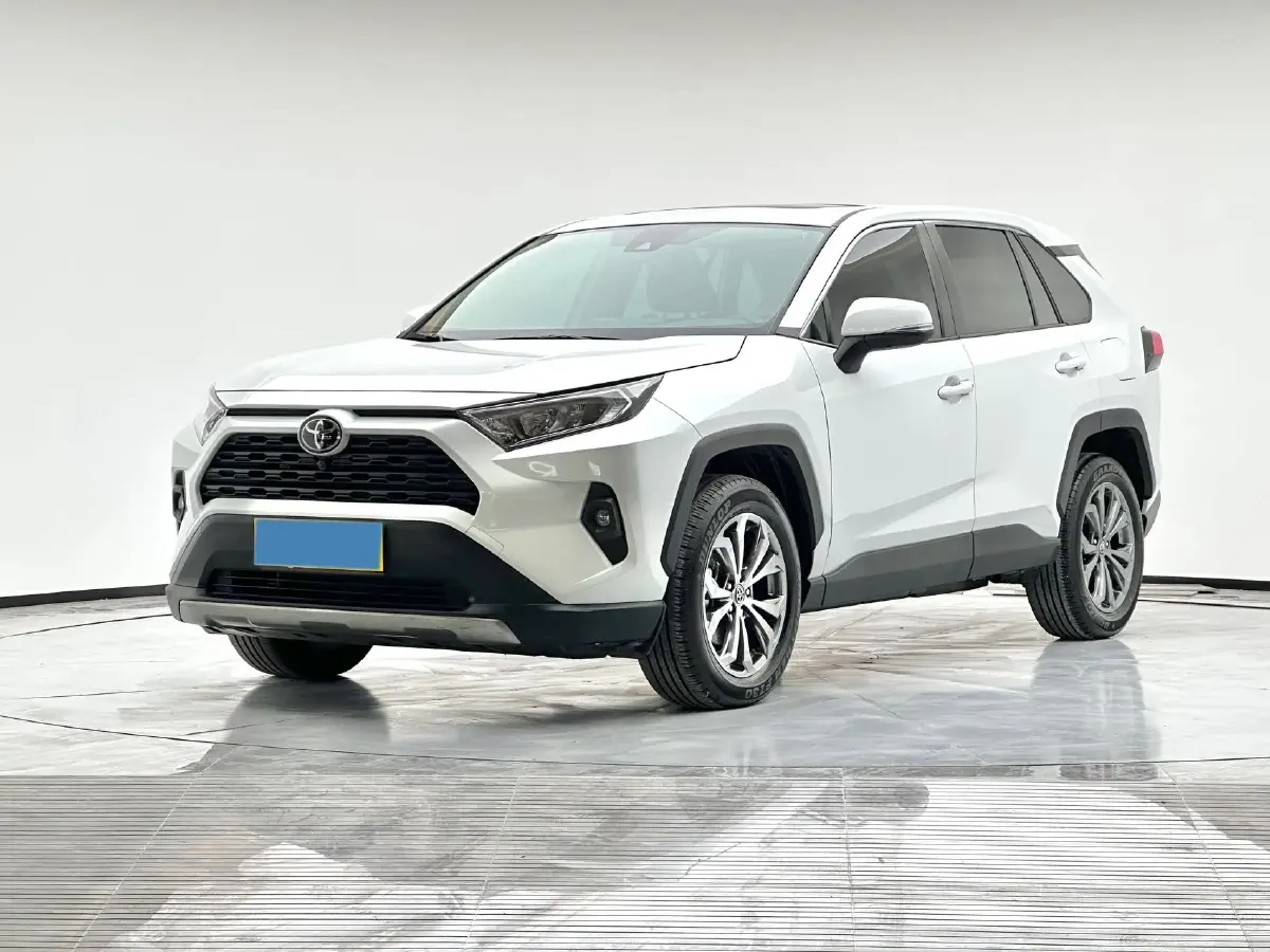 2024 Toyota RAV4 2.0L 171HP L4 CVT