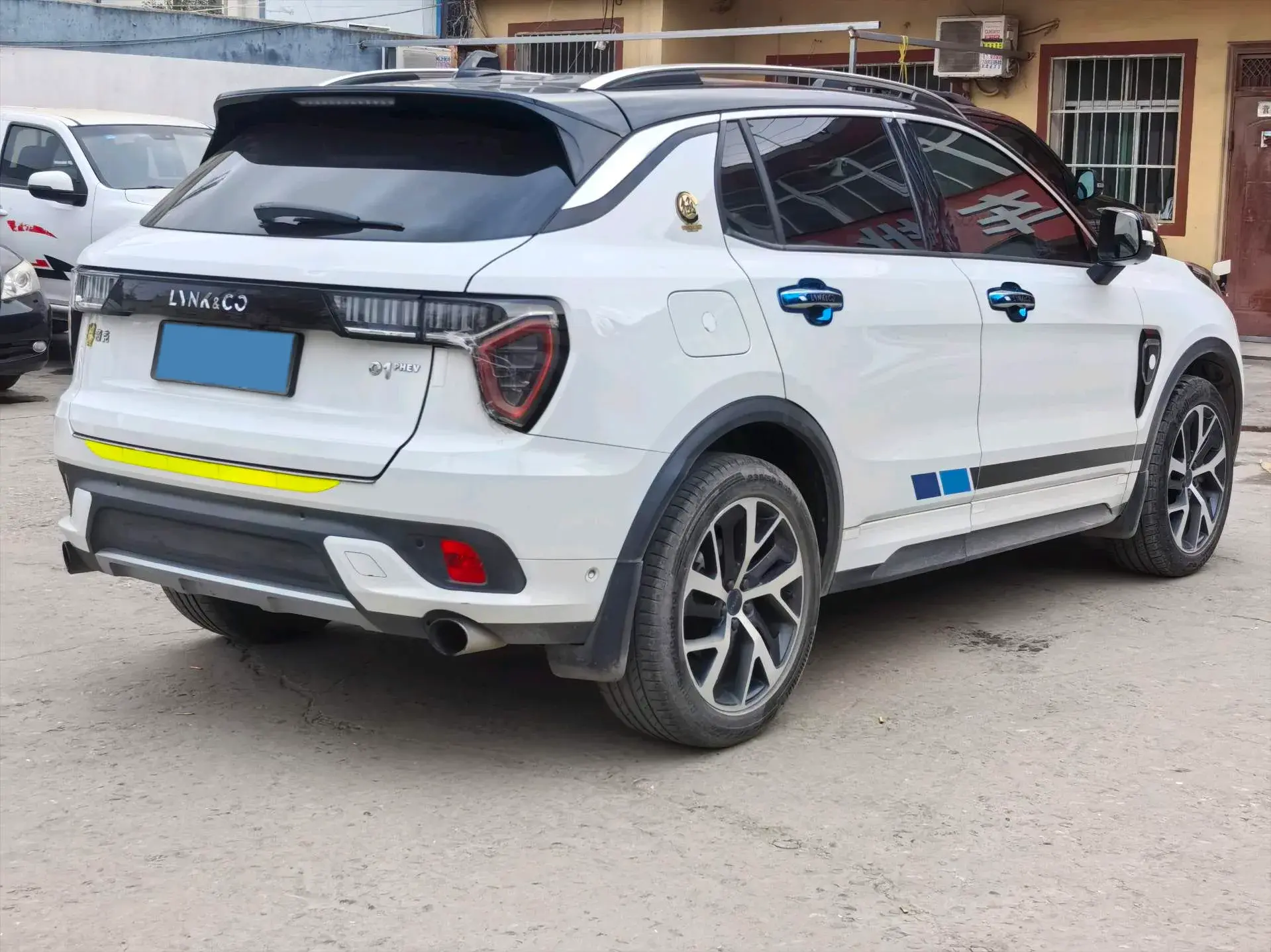 2018 ISUZU MU-X thumbnail 4