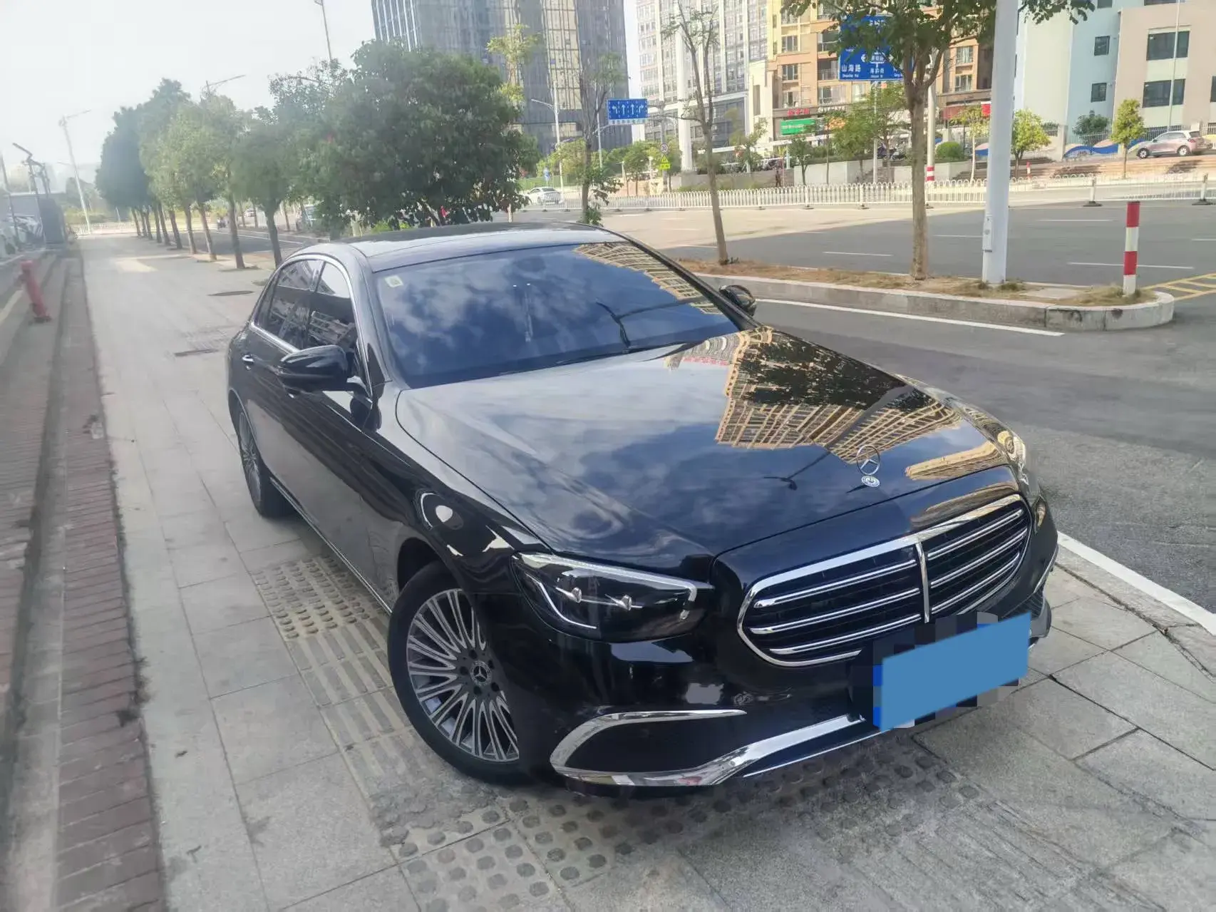 2021 MERCEDES-BENZ E thumbnail 3