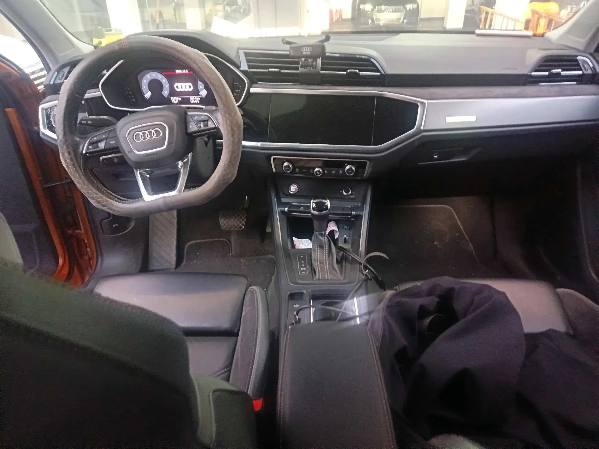 2020 AUDI Q3 thumbnail 4