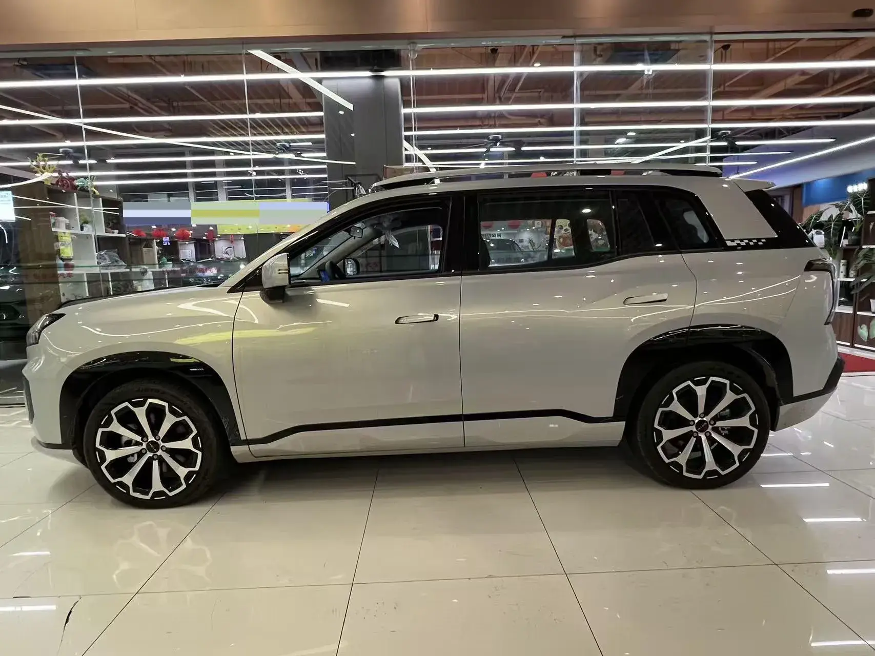 2024 AION V thumbnail 3