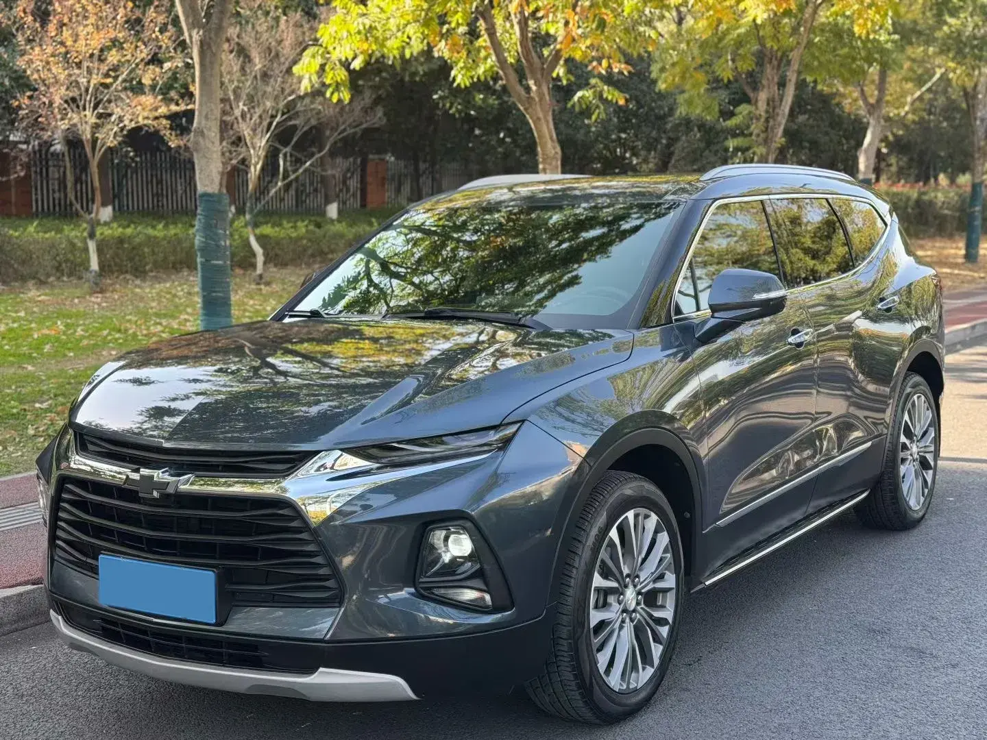 2020 CHEVROLET BLAZER view 1