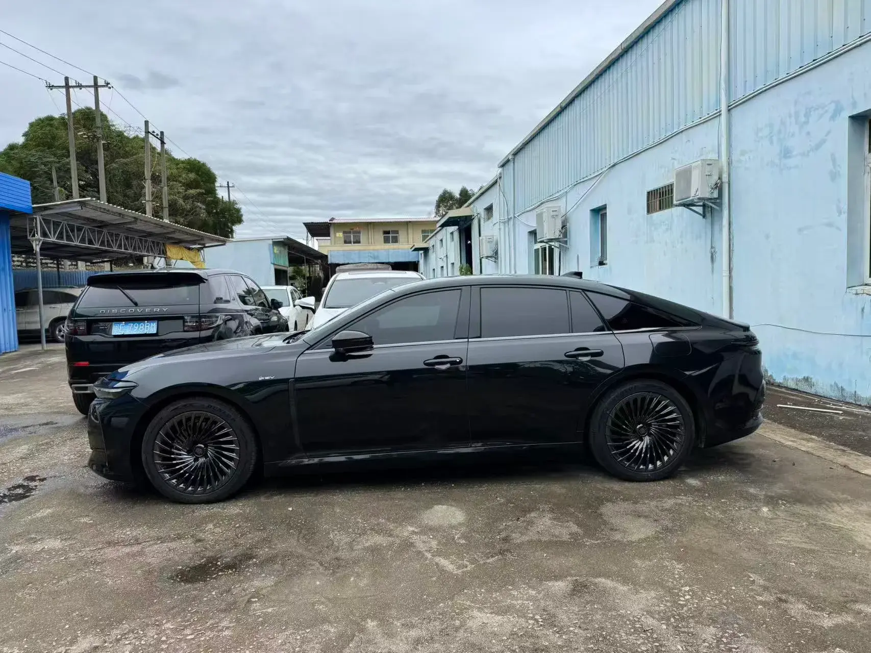 2024 TOYOTA CROWN thumbnail 3