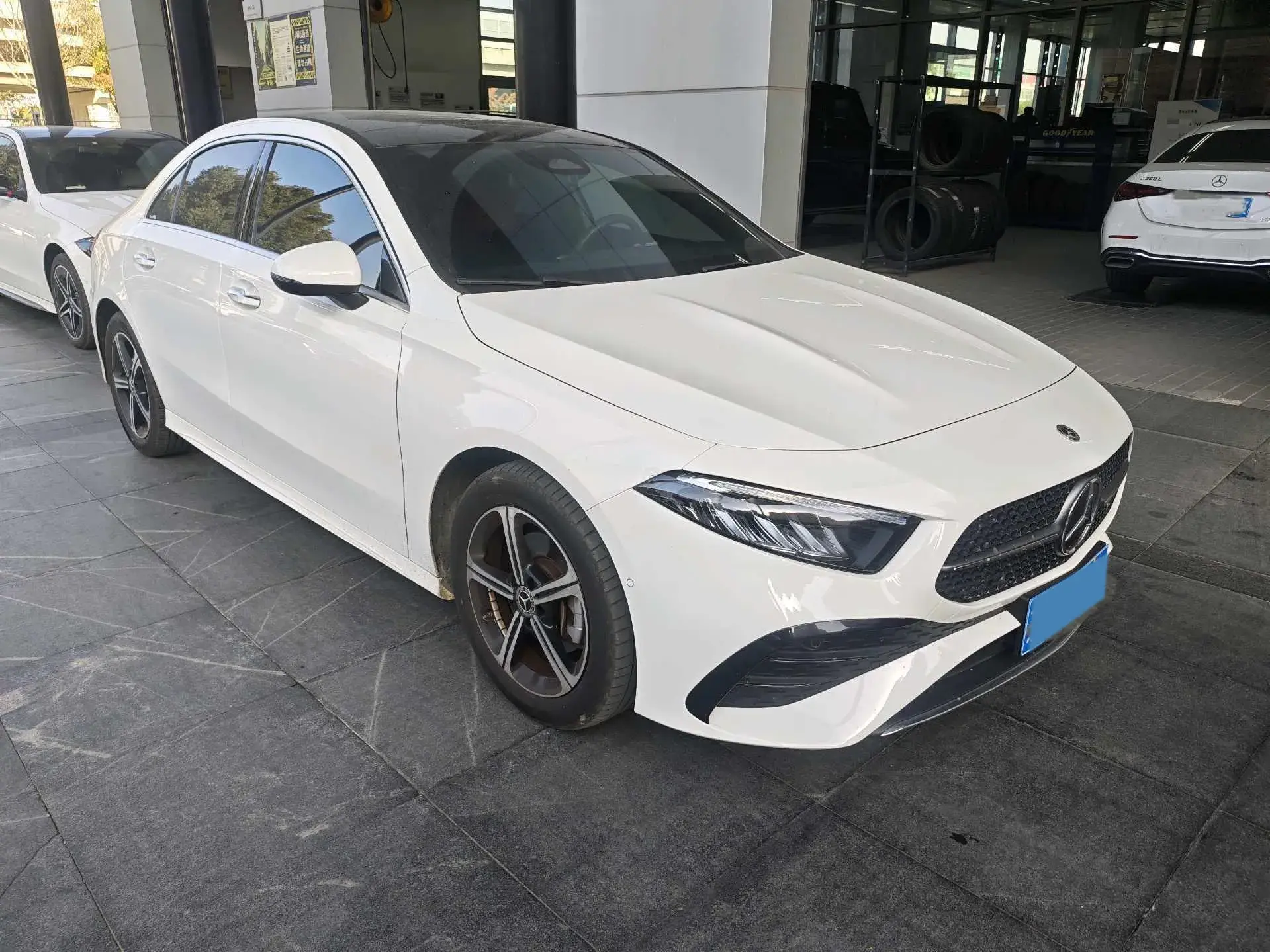 2023 MERCEDES-BENZ A thumbnail 2
