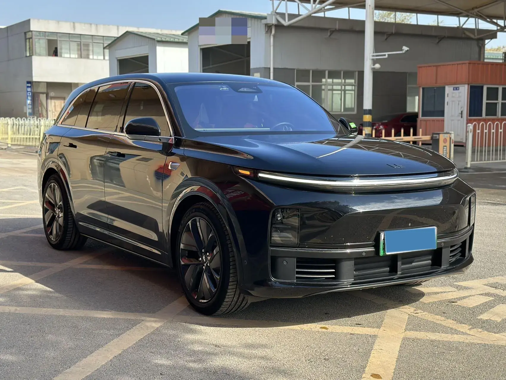 2023 LI L7 thumbnail 3