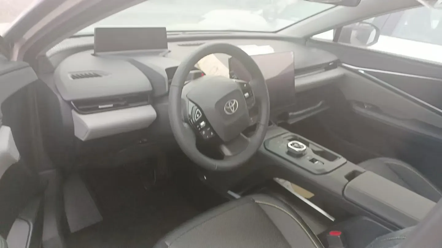 2025 Toyota bZ5 BEV,autocango,china used car exporter,china ev exporter,chinese used car exporter,chinese used ev exporter