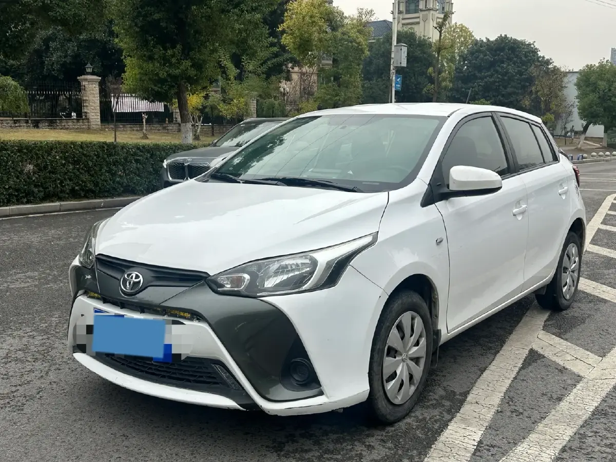 2017 Toyota Yaris L 1.5L 107HP L4 CVT