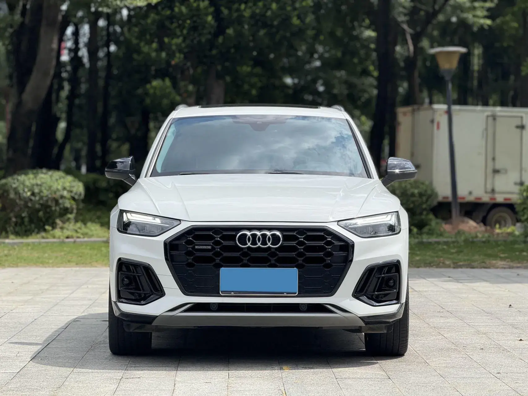 2022 AUDI Q5L thumbnail 2