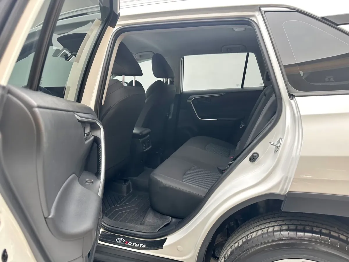 2024 Toyota Wildlander 2.0L 171HP L4 CVT,autocango,china used car exporter,china ev exporter,chinese used car exporter,chinese used ev exporter