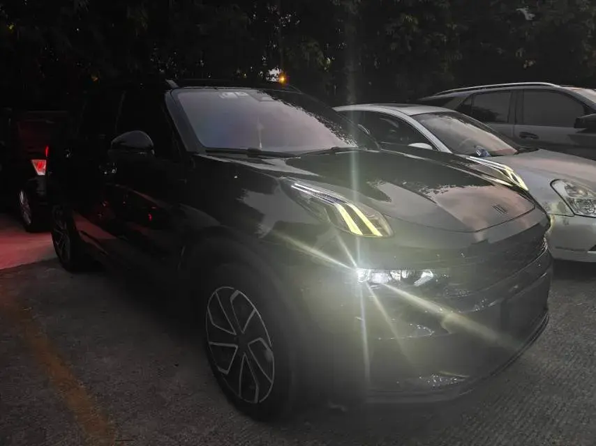 2022 ISUZU MU-X thumbnail 3