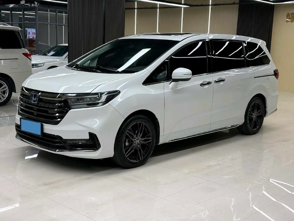 2022 Honda Odyssey 2.0L 146HP L4 E-CVT Hybrid