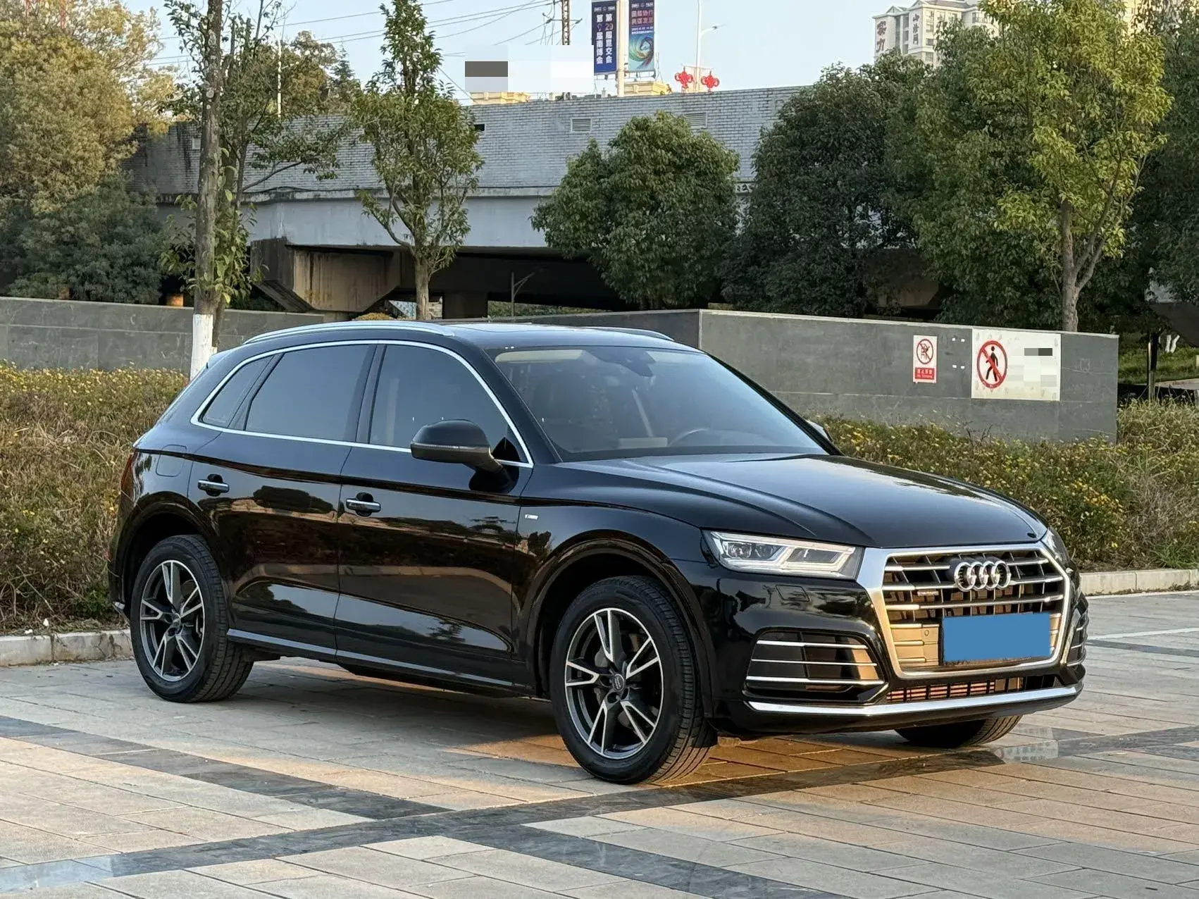 2020 AUDI Q5L thumbnail 3