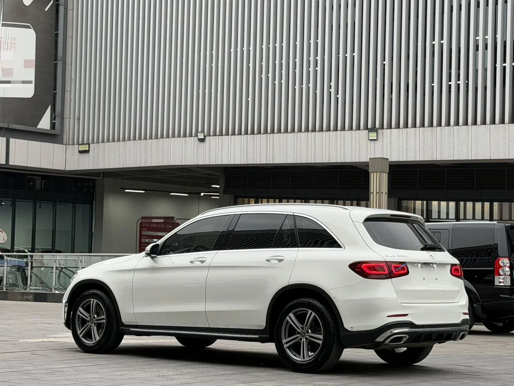 2020 MERCEDES-BENZ GLC thumbnail 4