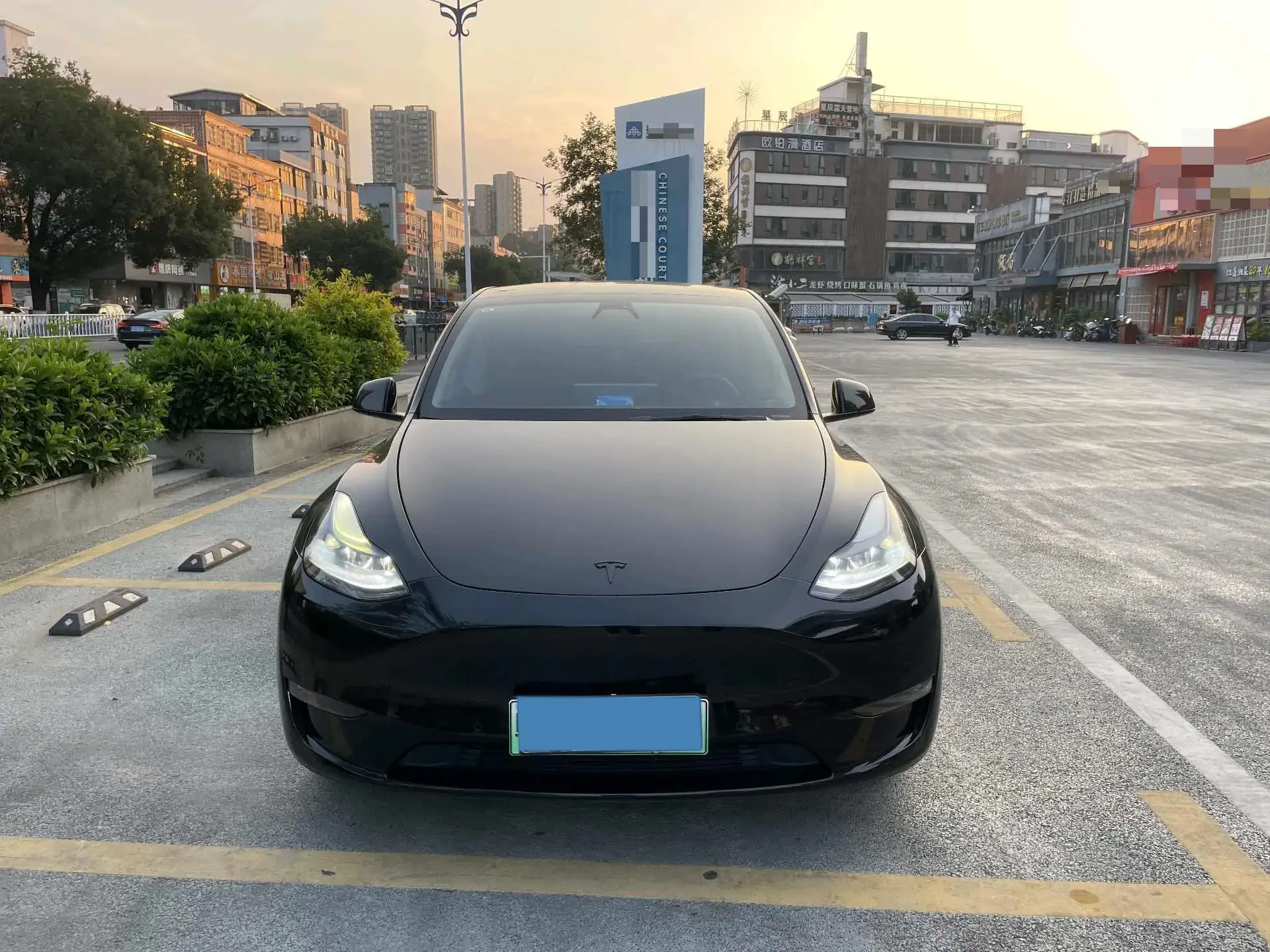 2021 TESLA MODEL thumbnail 2