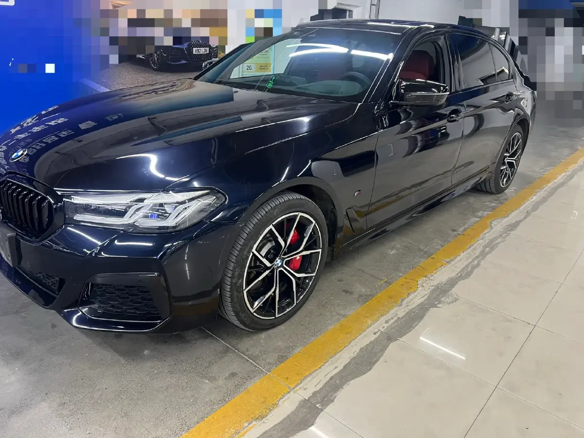 2023 BMW 5 Series 2.0T 245HP L4 8AT